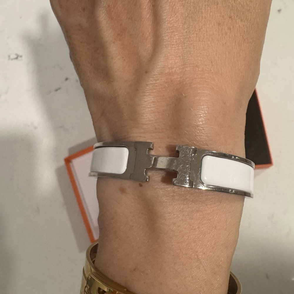 Hermes Clic H Bracelet in White - Picture 7 of 7